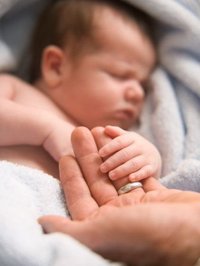 Рефлексы новорожденных: безусловные рефлексы новорожденных